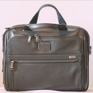 New with tags, Tumi briefcase Alpha 3